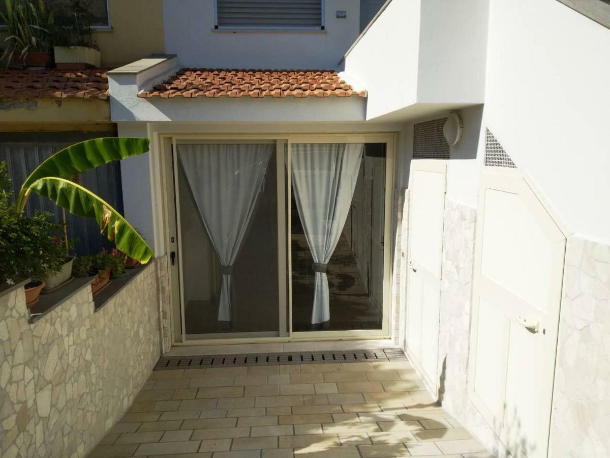 Oristano 5 Pers Appartamento Dış mekan fotoğraf