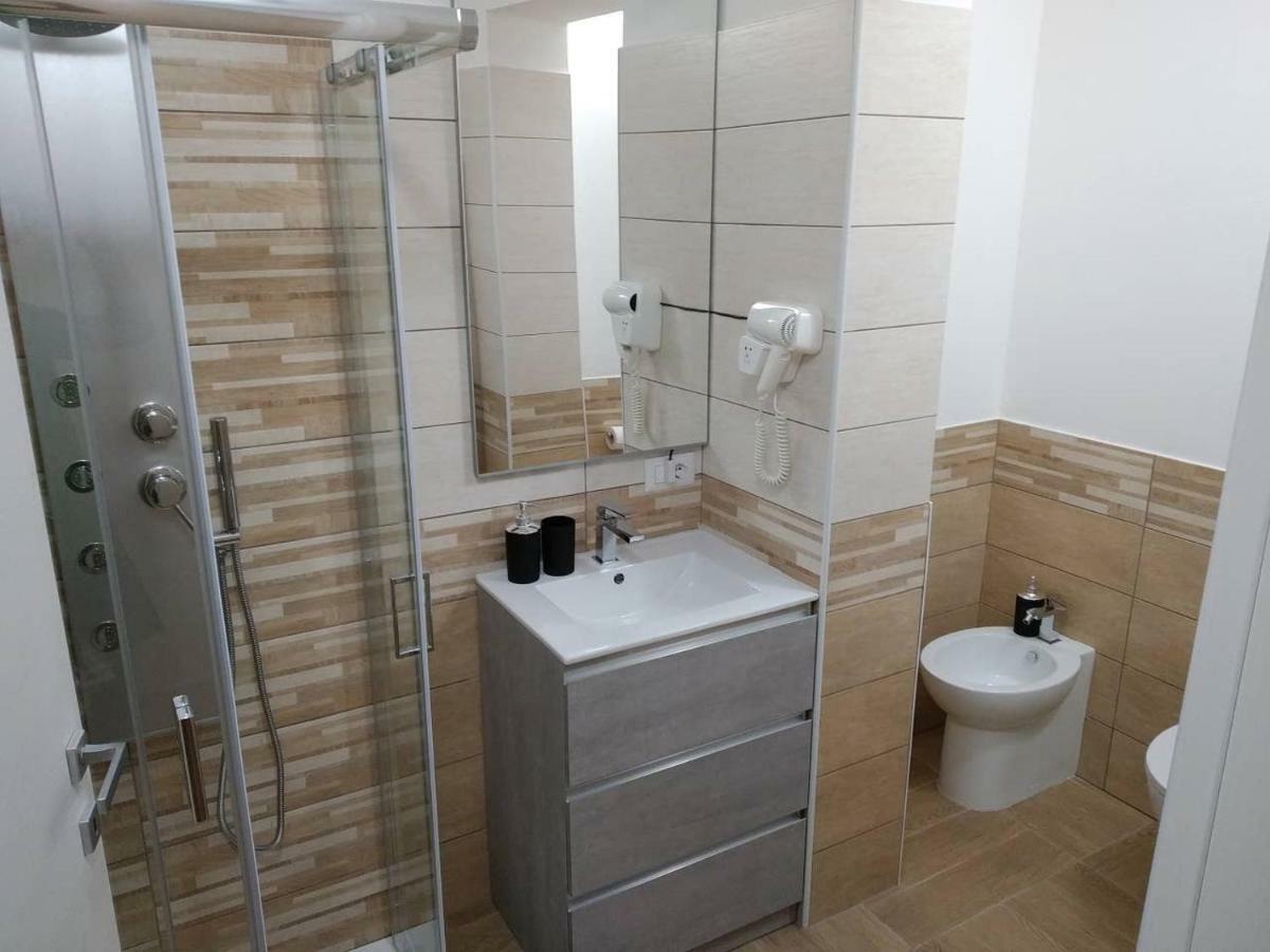 Oristano 5 Pers Appartamento Dış mekan fotoğraf